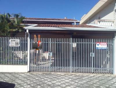 Casa para Venda, em Taubat�, bairro Vila Nossa Senhora das Gra�as, 5 dormit�rios, 2 banheiros, 2 vagas